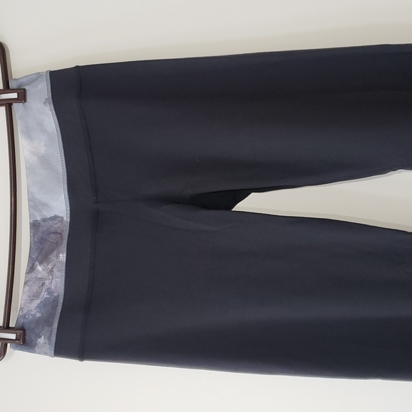 Lululemon Leggings - Picture 2 of 9